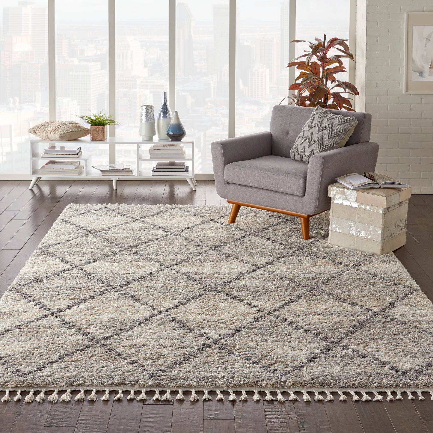 Nourison Oslo Shag 7'10" x 10'6" Ivory/Grey Shag Indoor Rug