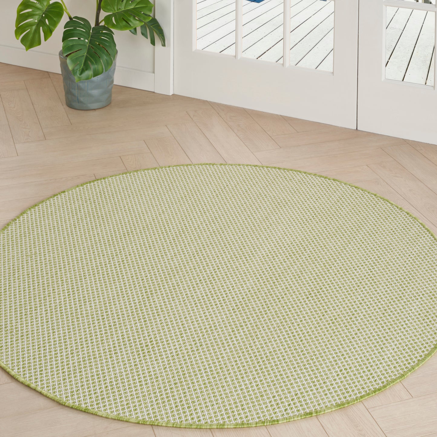 Nourison Courtyard 4' x Round Ivory Green Modern Rug