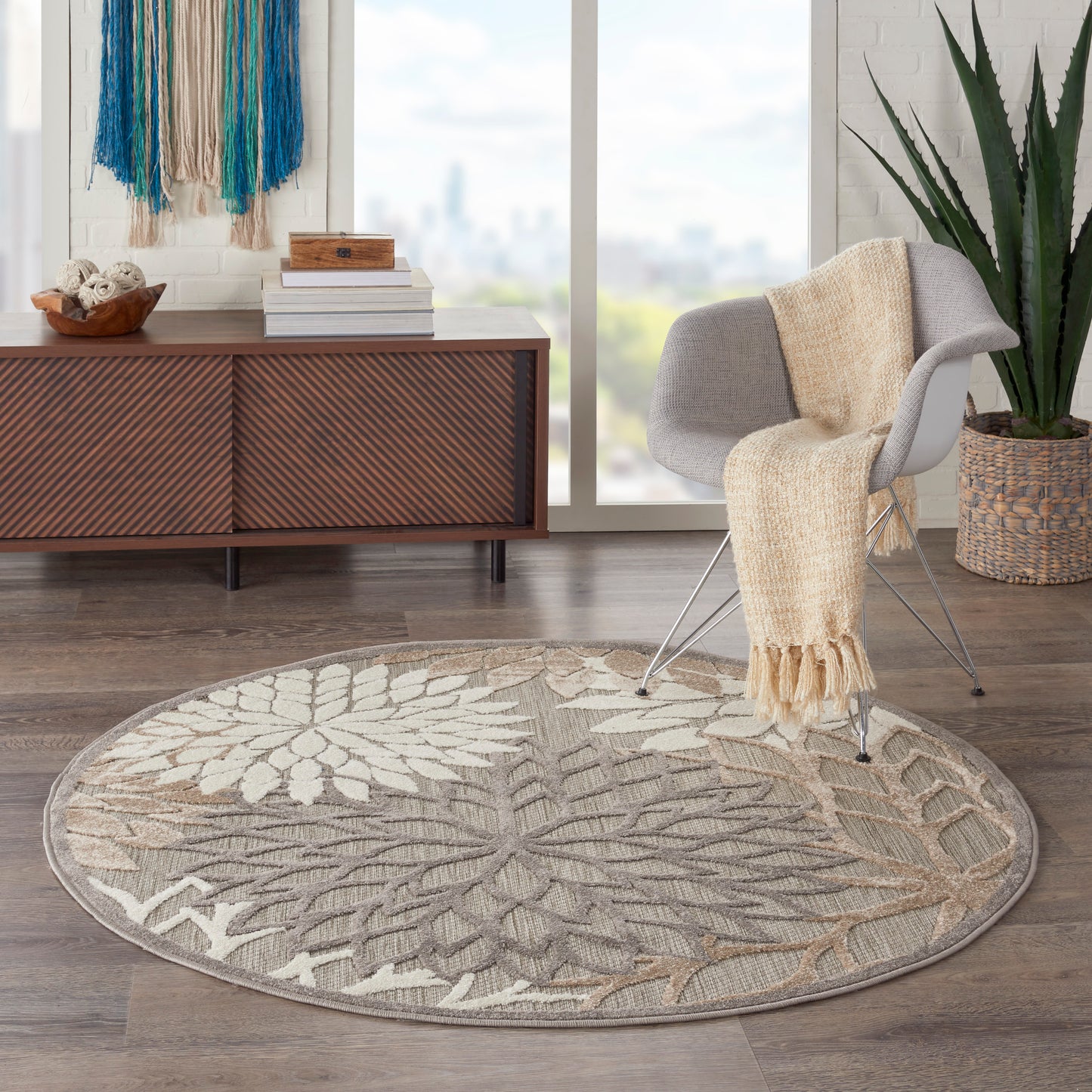 Nourison Aloha 5'3" x Round Natural Tropical Rug