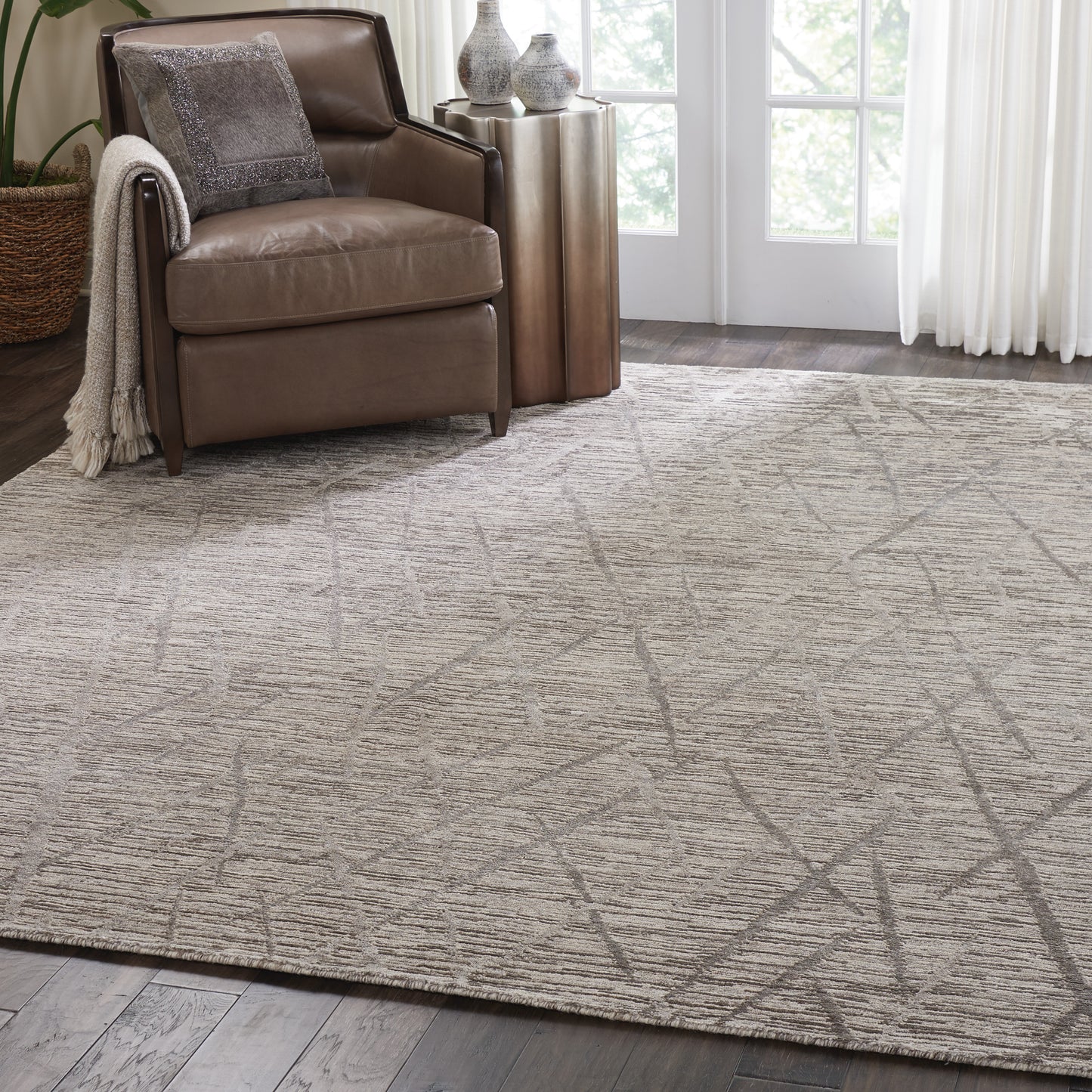 Nourison Ocean 7'9" x 9'9" Ash Modern Indoor Rug