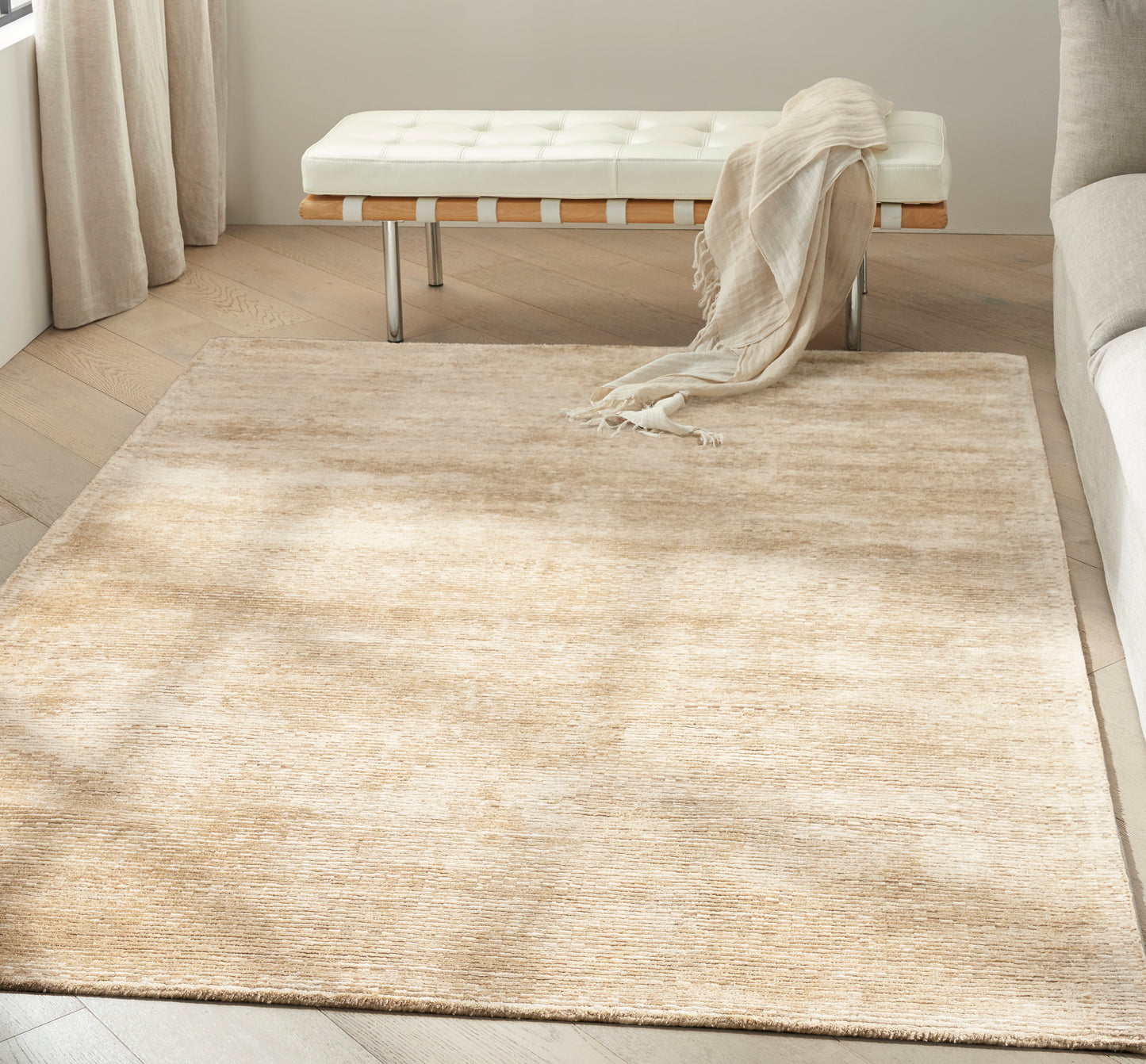 Calvin Klein Valley 5'3" x 7'3" Gold Modern Indoor Rug