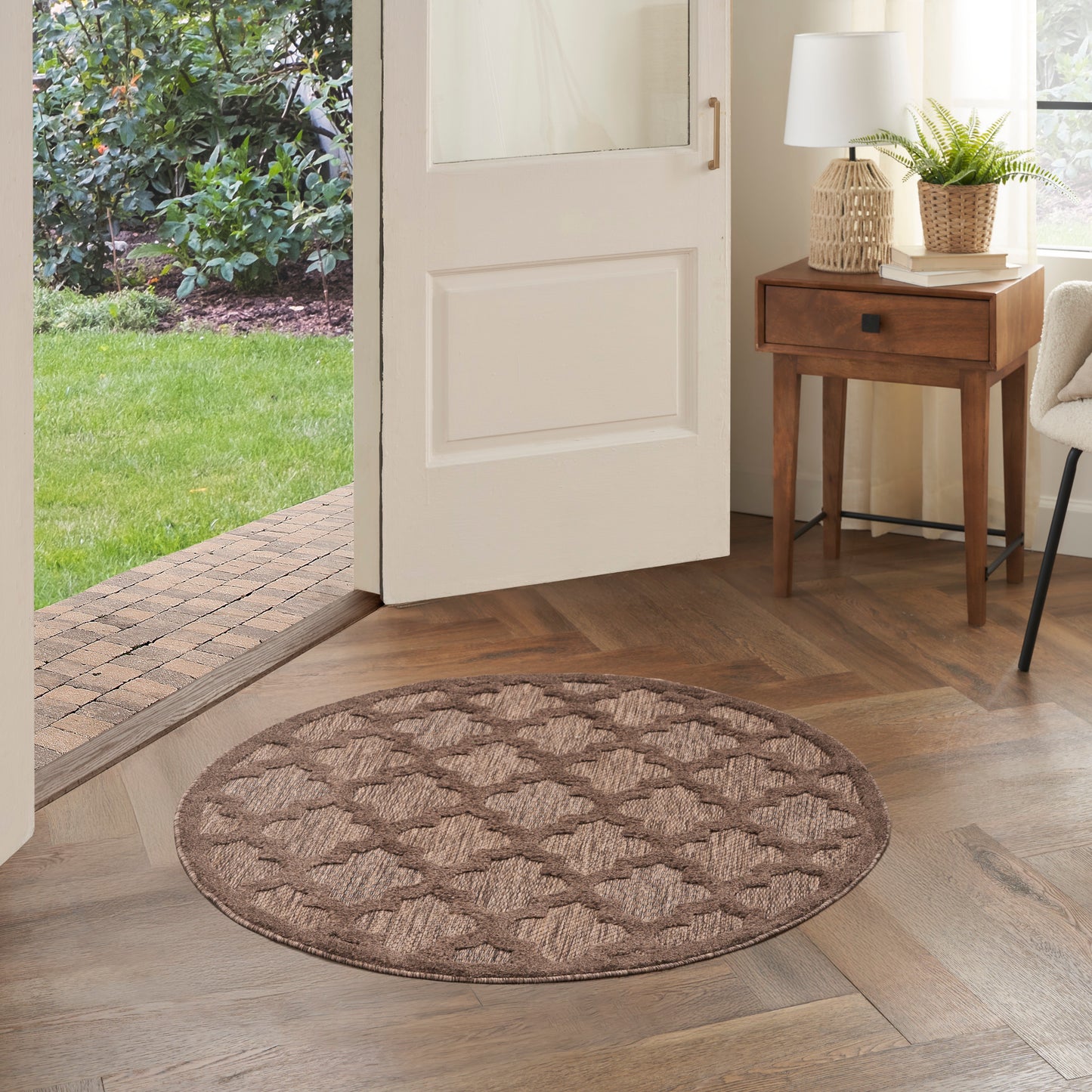 Nourison Easy Care 4' x Round Brown Modern Rug