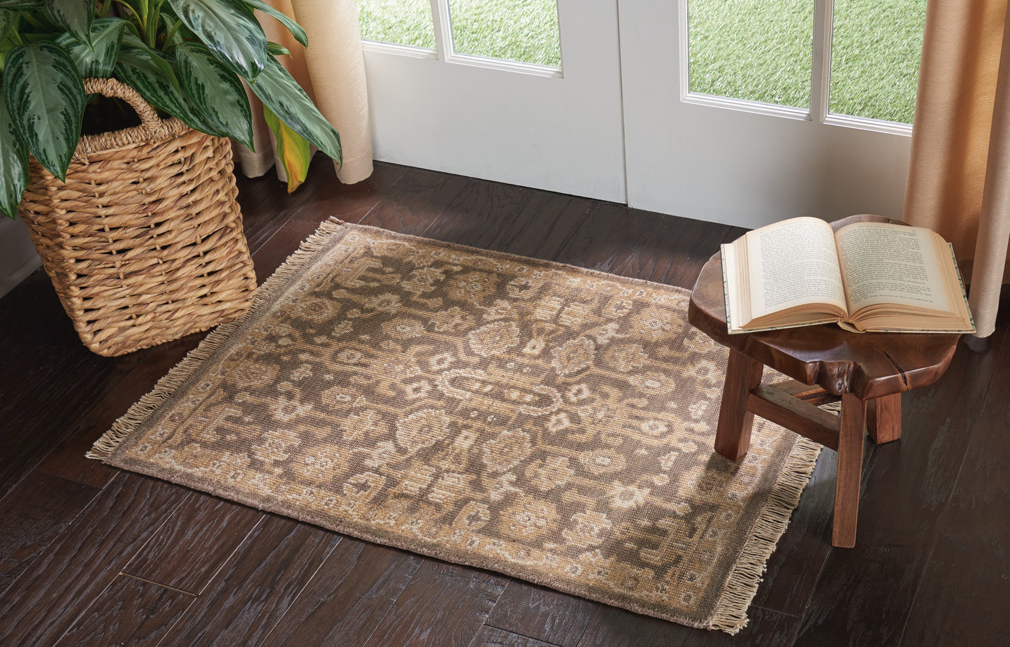 Nourison Aldora 2' x 3' Mocha Vintage Indoor Rug