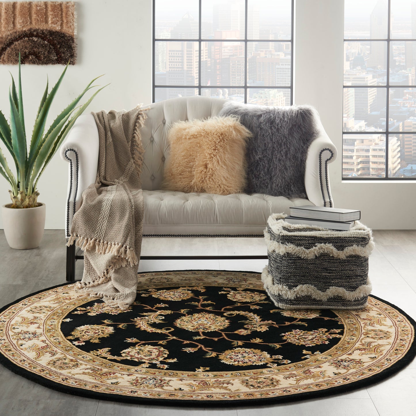 Nourison Nourison 2000 4' x Round Black Traditional Indoor Rug