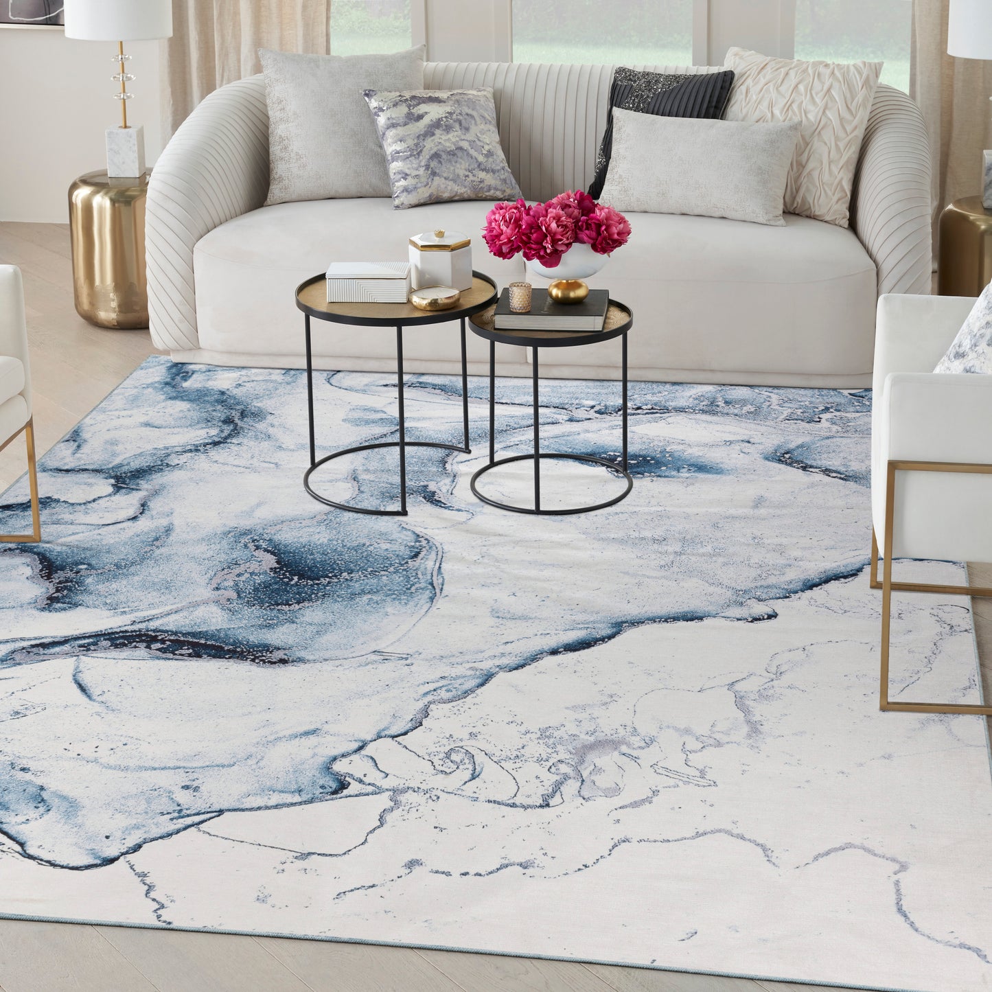 Inspire Me! Home Décor Daydream 7'10" x 9'10" Ivory Blue Modern Indoor Rug