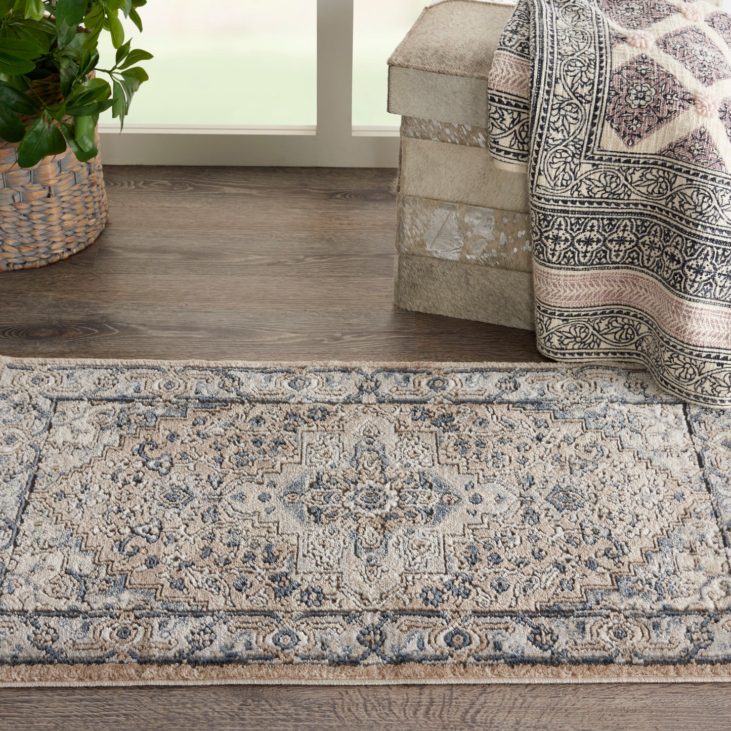 Nourison Quarry 2'2" x 3'9" Beige Grey Farmhouse Indoor Rug