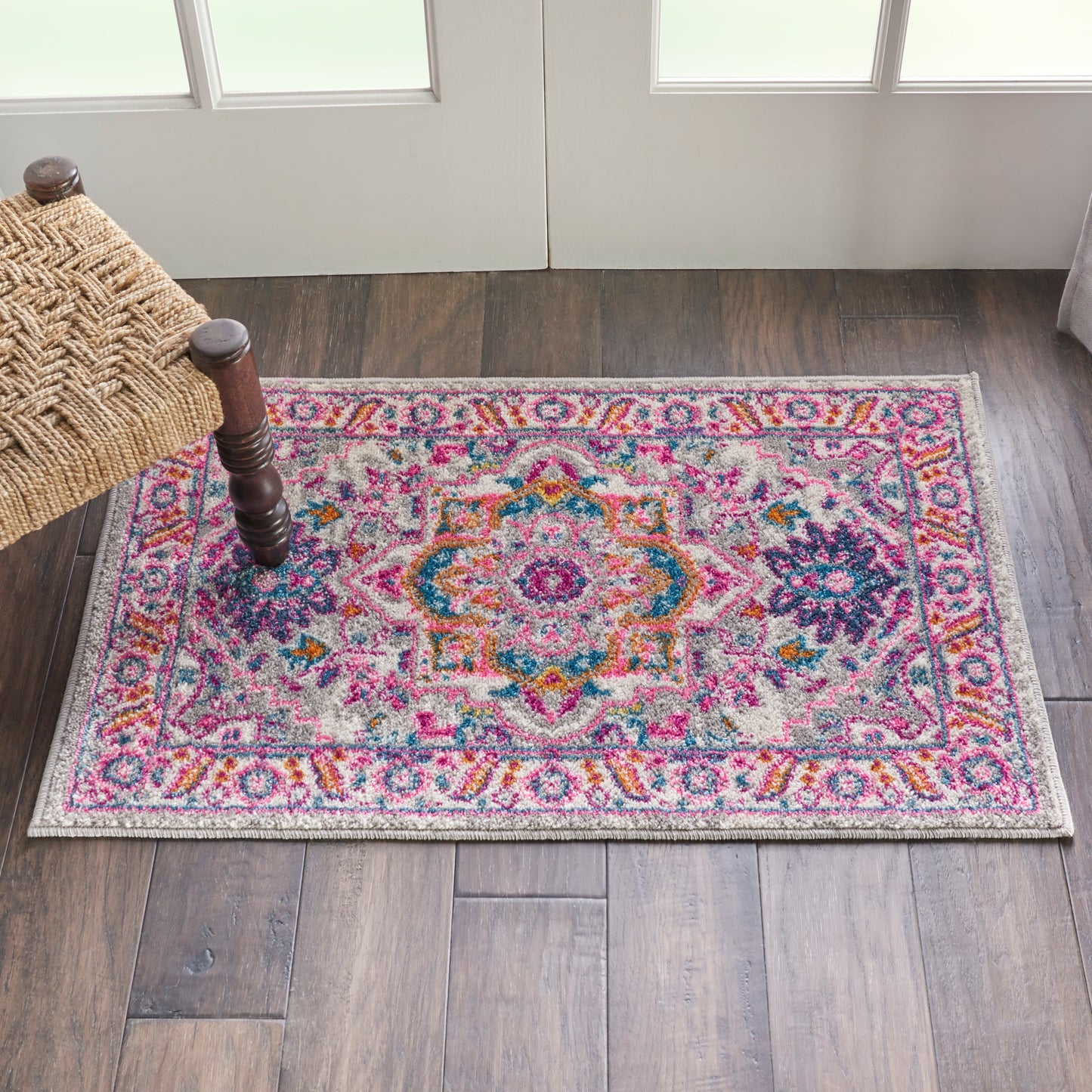 Nourison Passion 1'10" x 2'10" Light Grey/Pink Bohemian Indoor Rug