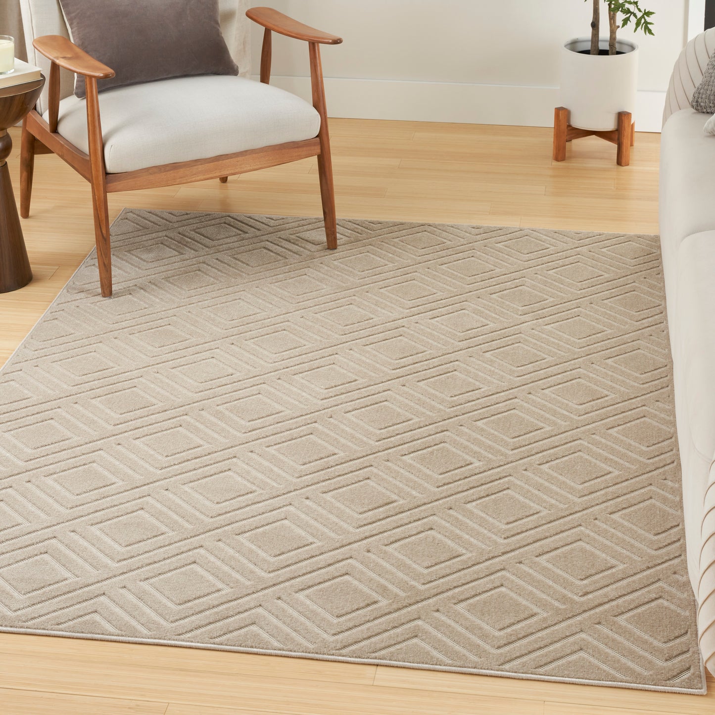 Nourison Care Free 5'3" x 7' Beige Modern Indoor Rug