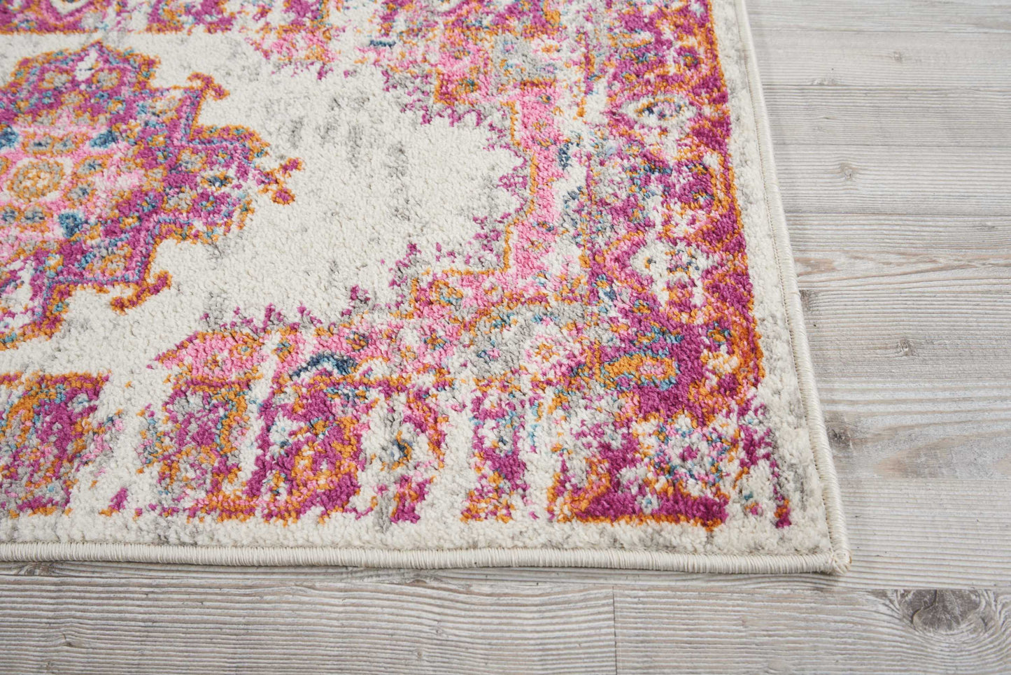 Nourison Passion 1'10" x 6' Ivory/Fuchsia Bohemian Indoor Rug