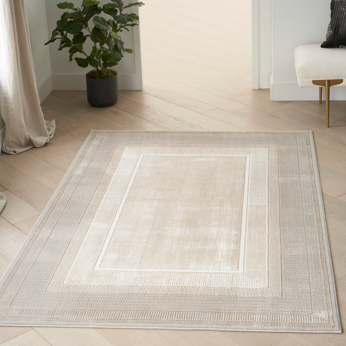 Nourison Glitz 5'3" x 7'3" Ivory Modern Indoor Rug