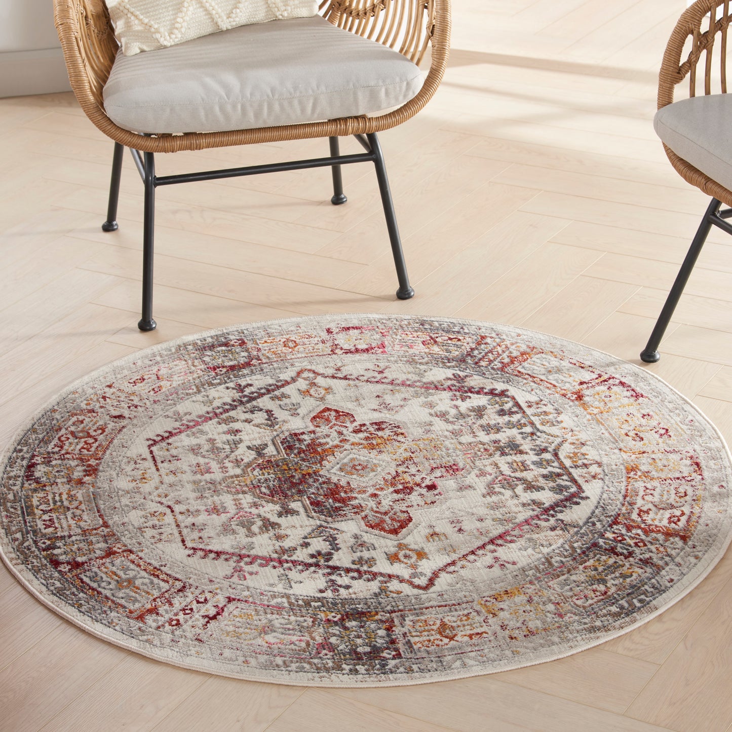 Nourison Vintage Kashan 4' x Round Ivory Red Vintage Indoor Rug