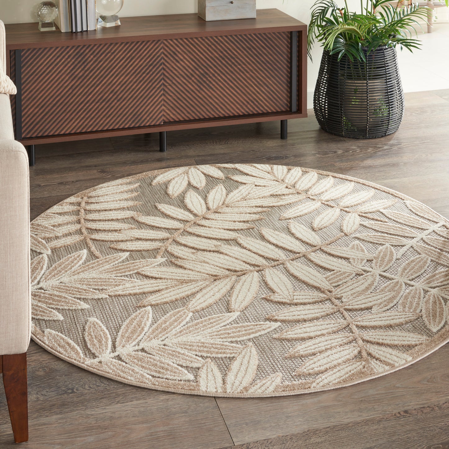 Nourison Aloha 5'3" x Round Natural Tropical Rug