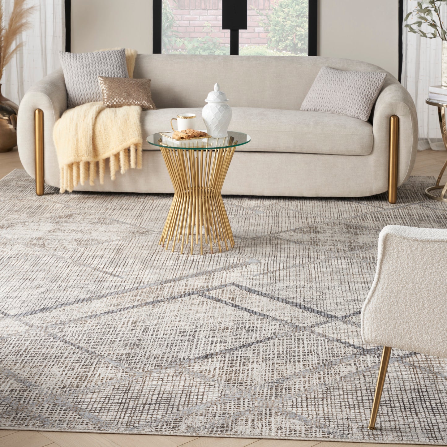 Inspire Me! Home Décor Iliana 9' x 12' Grey Modern Indoor Rug