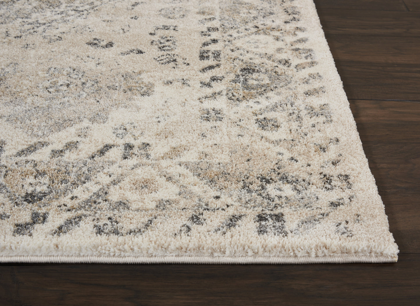 Nourison Fusion 5'3" x 7'3" Cream Grey Vintage Indoor Rug