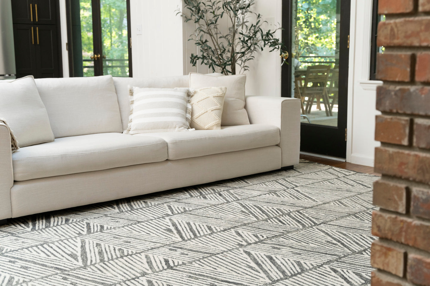 Nourison Colorado 7'9" x 9'9" Grey White Modern Indoor Rug