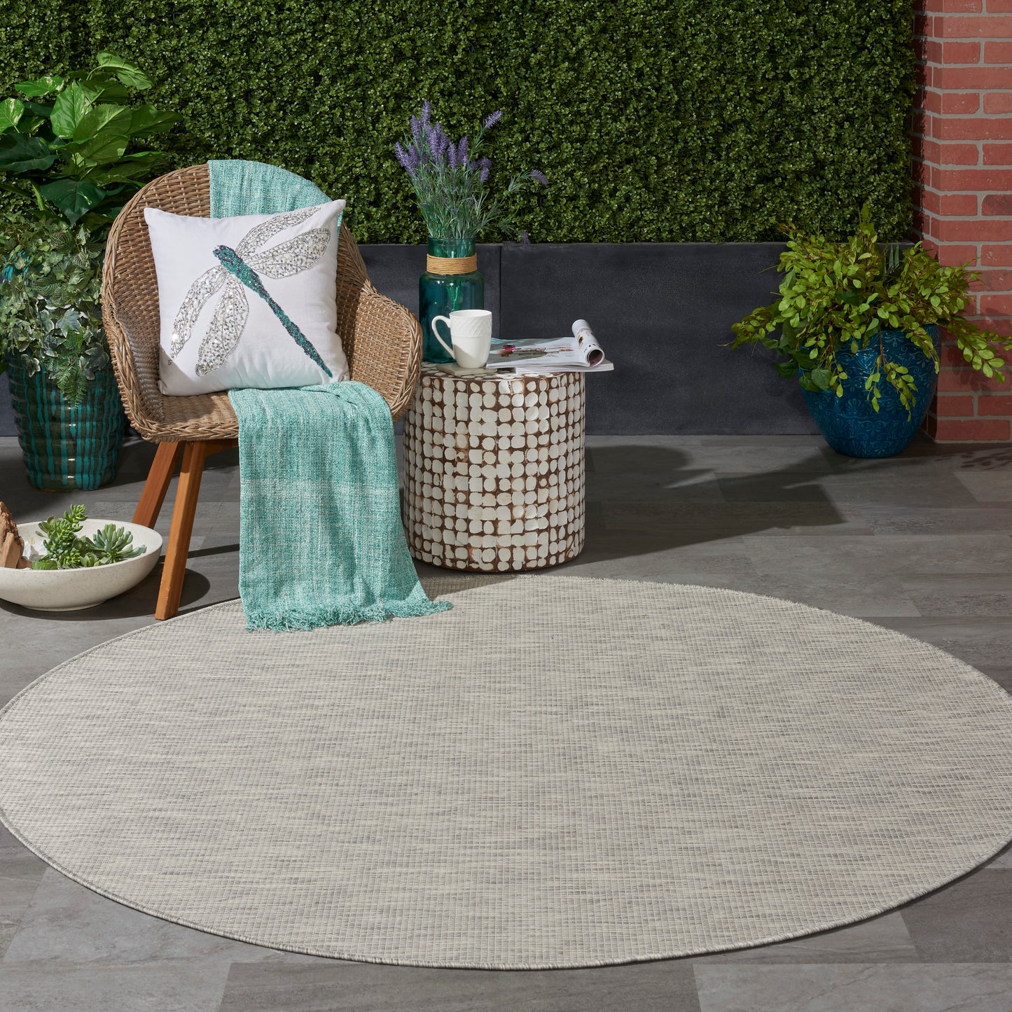 Nourison Positano 6' x Round Light Grey Modern Rug