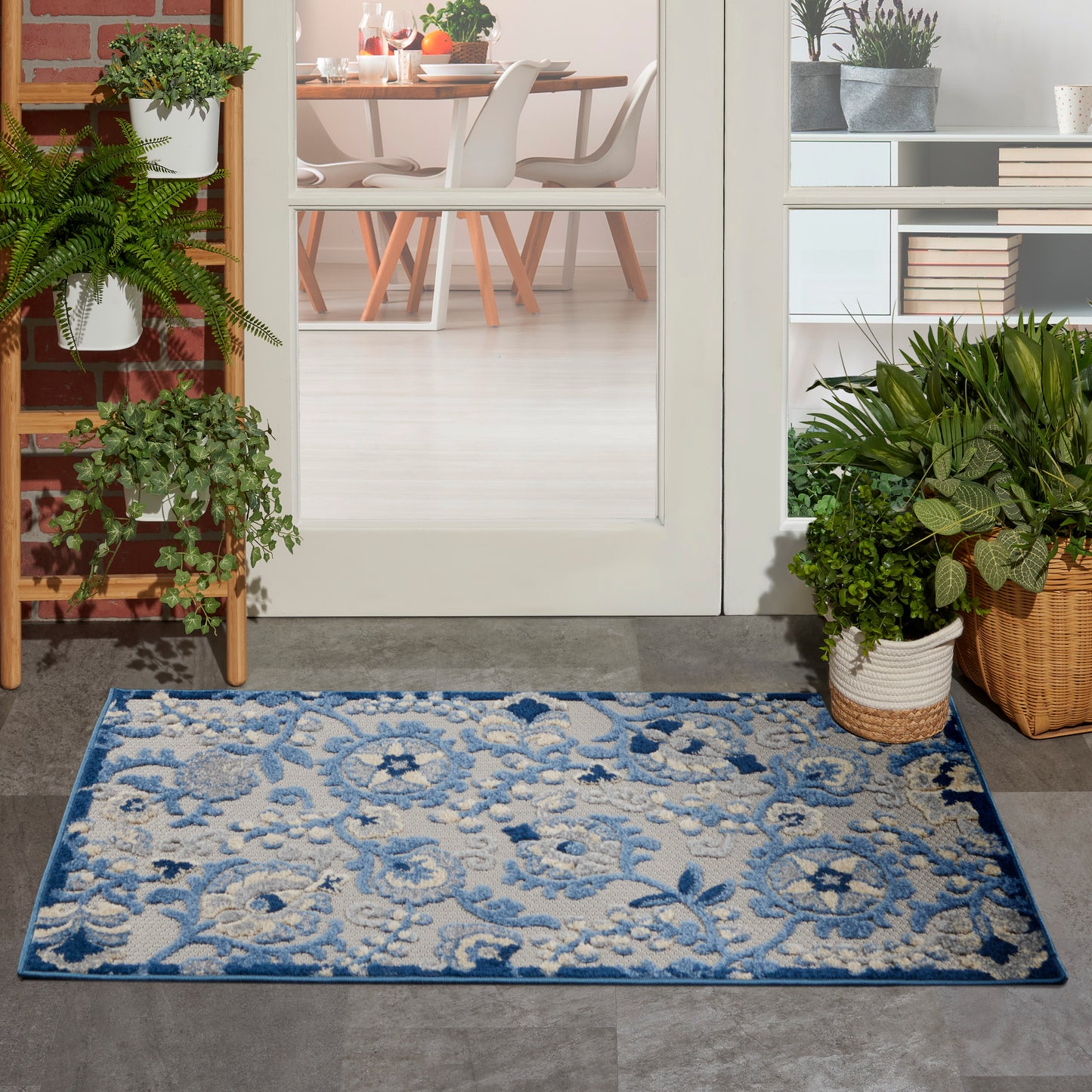 Nourison Aloha 3' x 5' Blue Grey Farmhouse Rug