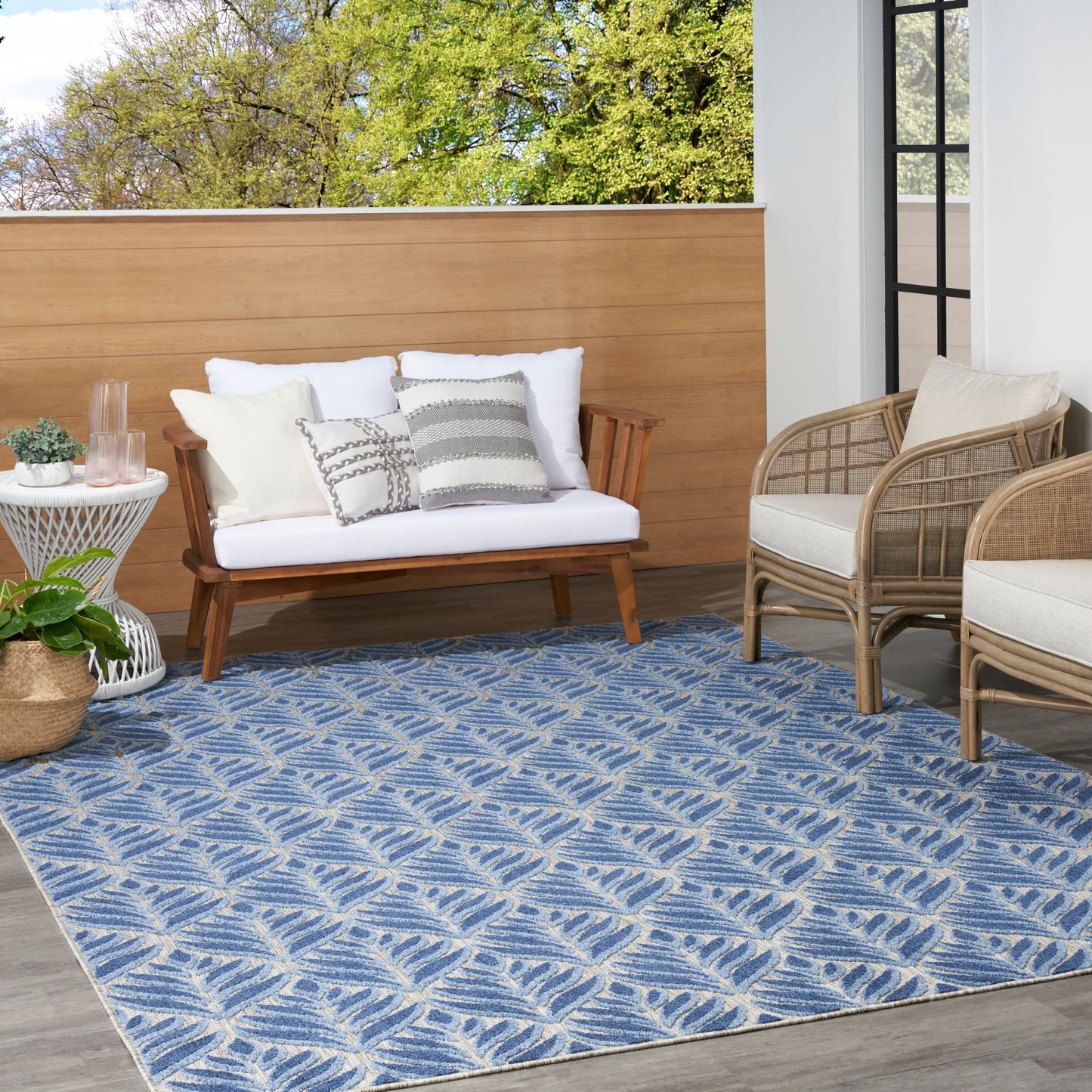 Nourison Aloha 6' x 9' Blue Tropical Rug