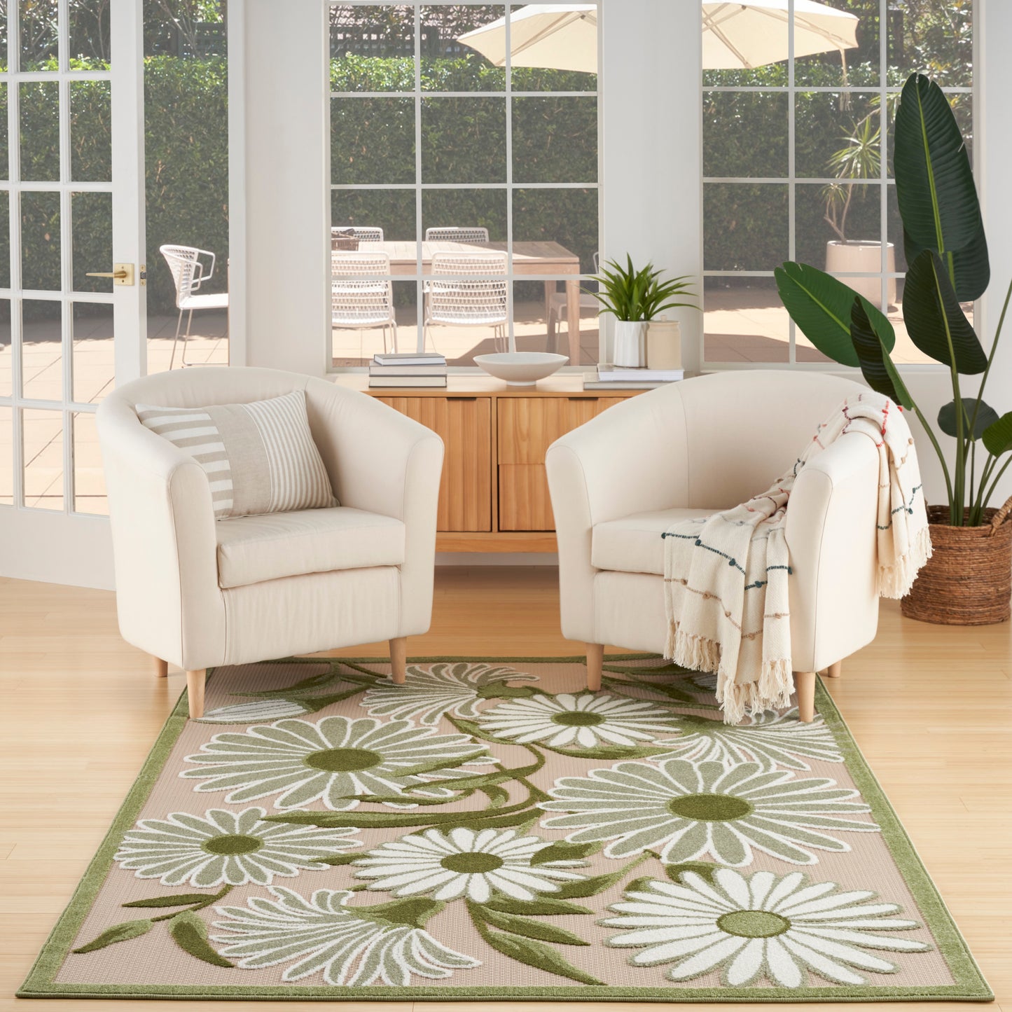 Nourison Aloha 5'3" x 7'5" Ivory Green Outdoor Rug