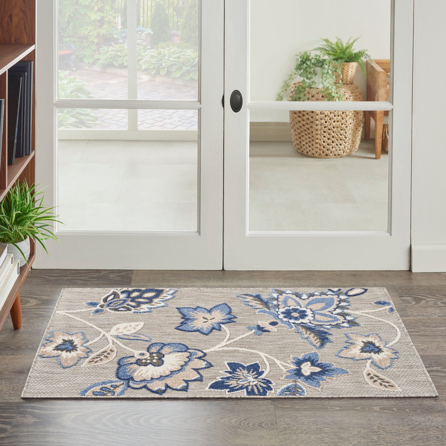 Nourison Aloha 2'8" x 4' Blue Grey Contemporary Rug