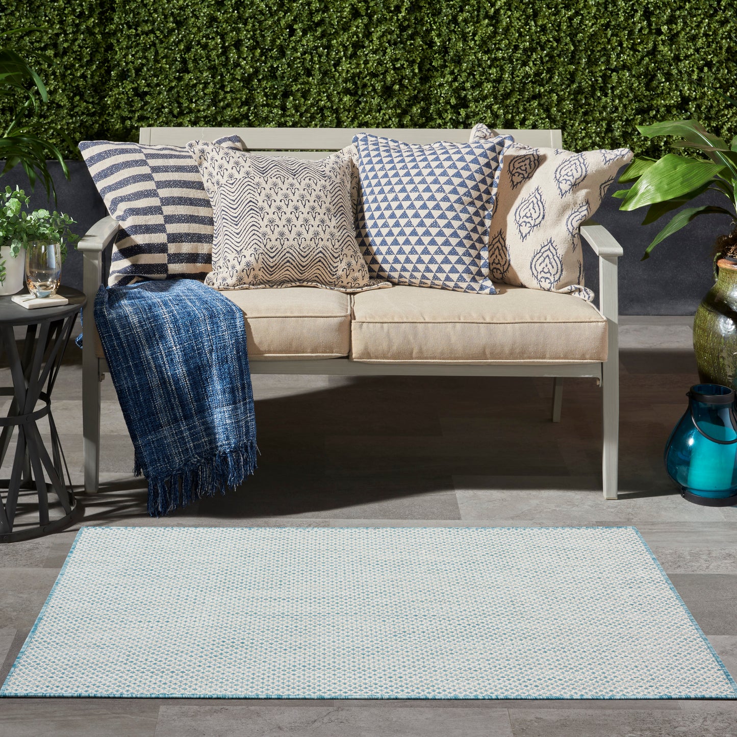 Nourison Courtyard 3' x 5' Ivory Aqua Modern Rug