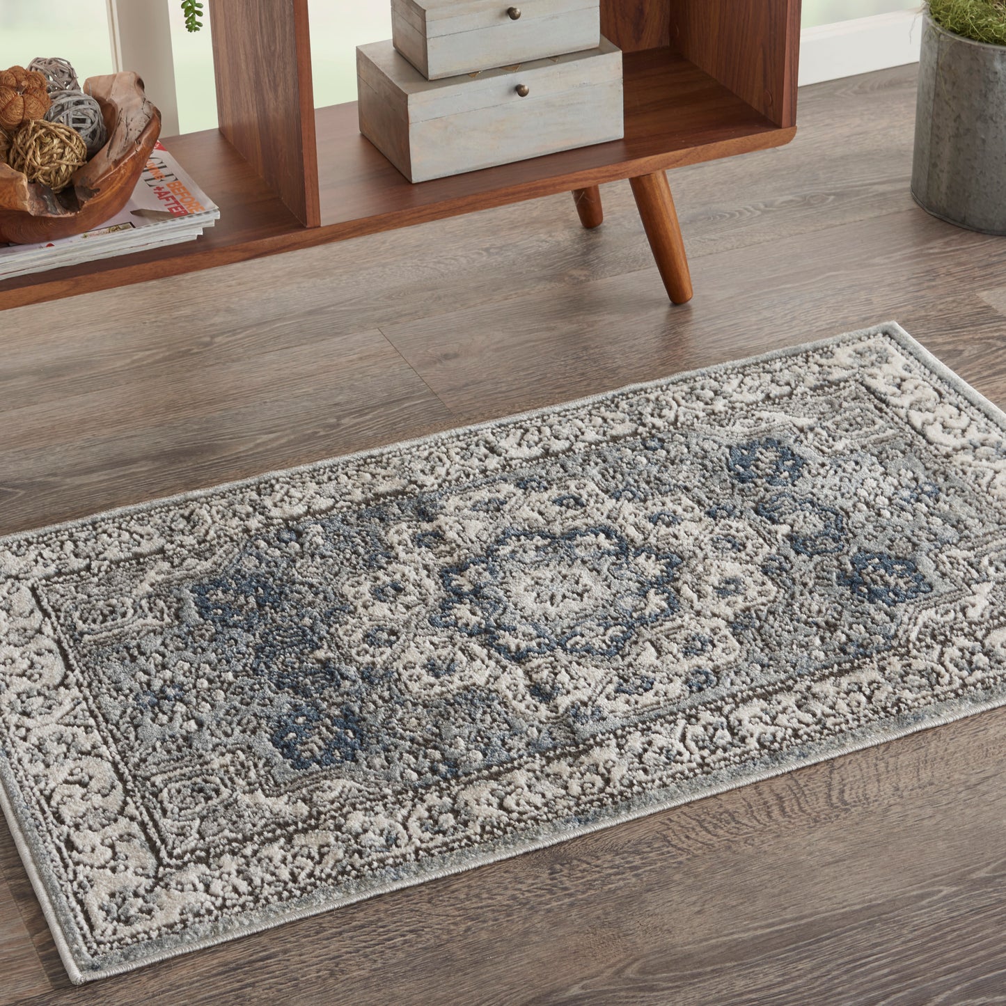 Nourison Quarry 2'2" x 3'9" Grey/Ivory Vintage Indoor Rug