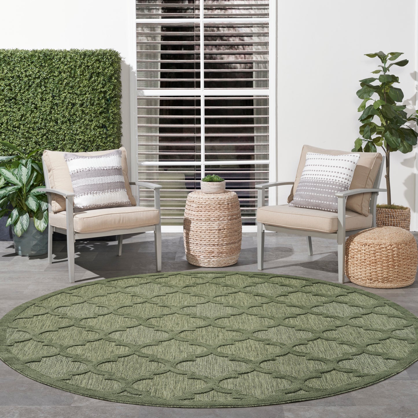 Nourison Easy Care 8' x Round Green Modern Rug