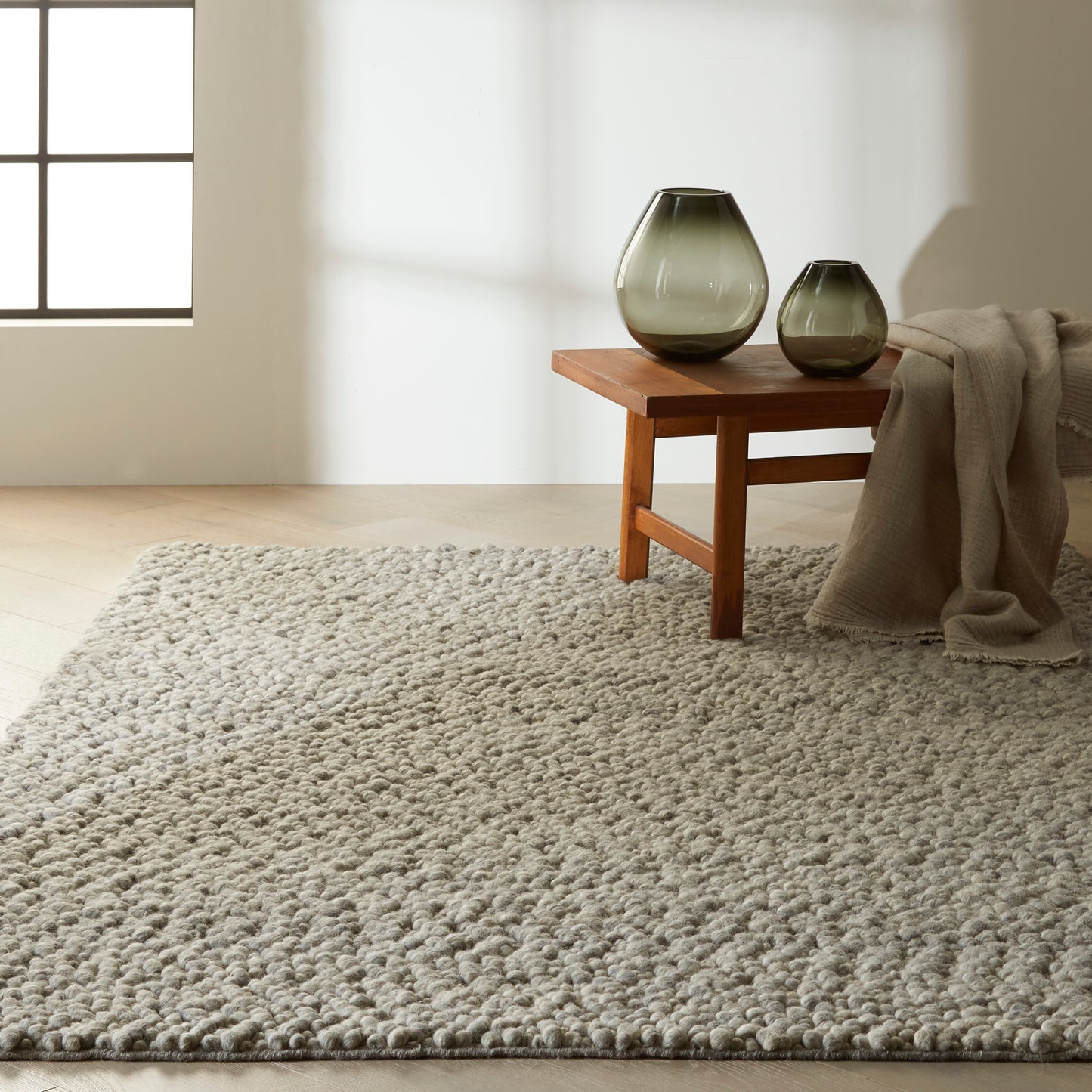 Calvin Klein Riverstone 4' x 6' Grey/Ivory Contemporary Indoor Rug