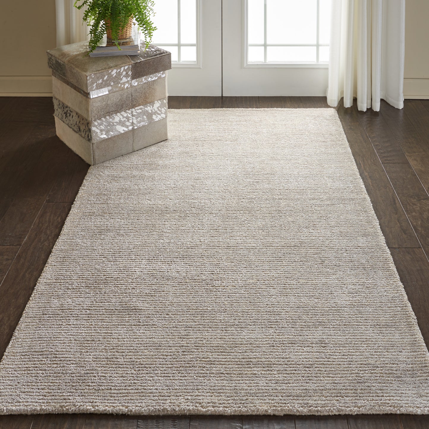 Nourison Weston 5'3" x 7'5" Vapor Modern Indoor Rug