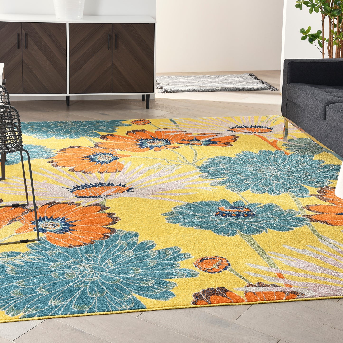 Nourison Allur 7'10" x 9'10" Yellow Multicolor Contemporary Indoor Rug