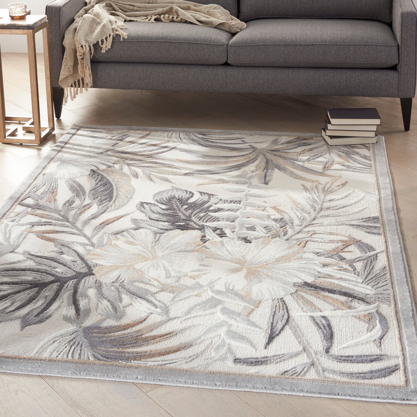 Nourison Seaside 5'3" x 7'3" Ivory Grey Tropical Indoor Rug