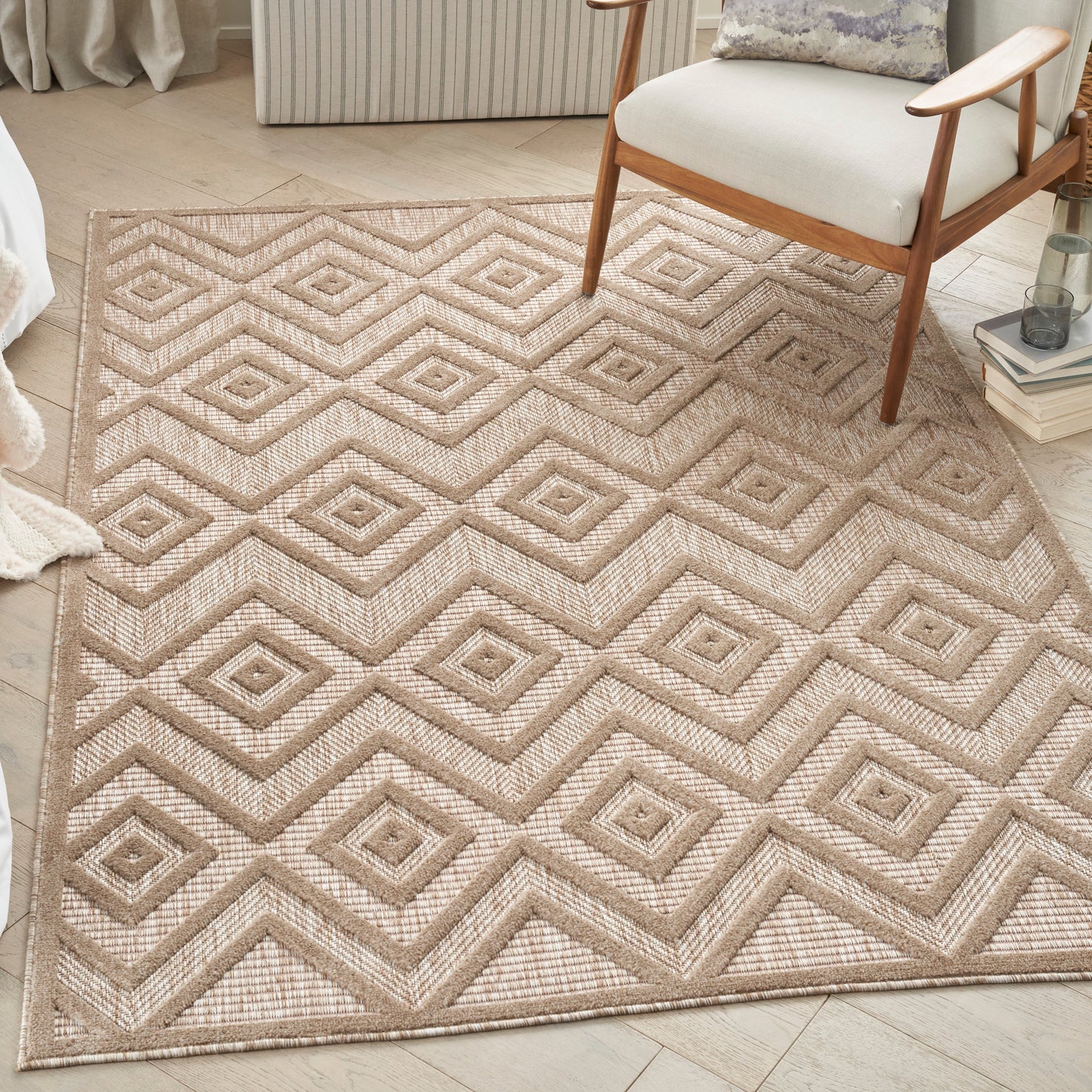 Nourison Versatile 4' x 6' Natural Beige Modern Rug