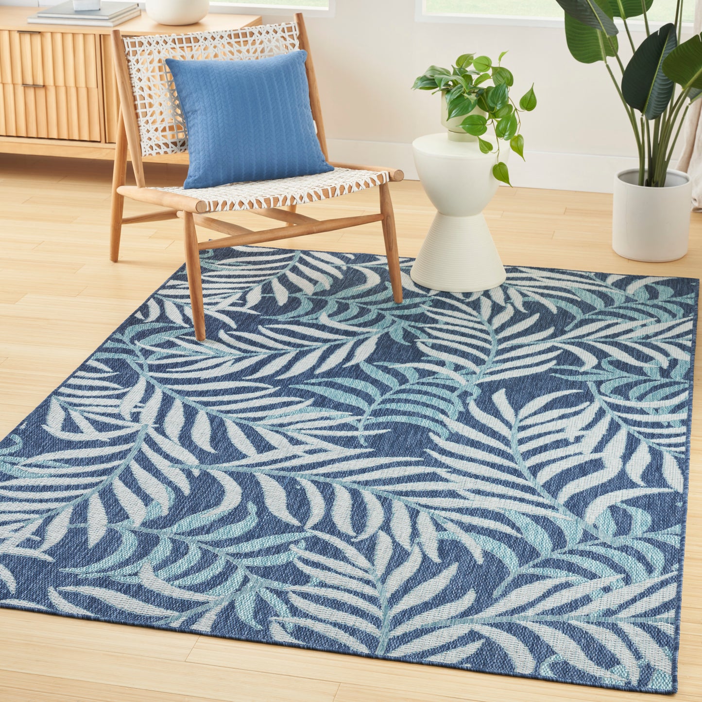 Nourison Garden Oasis 5' x 7' Navy Tropical Rug