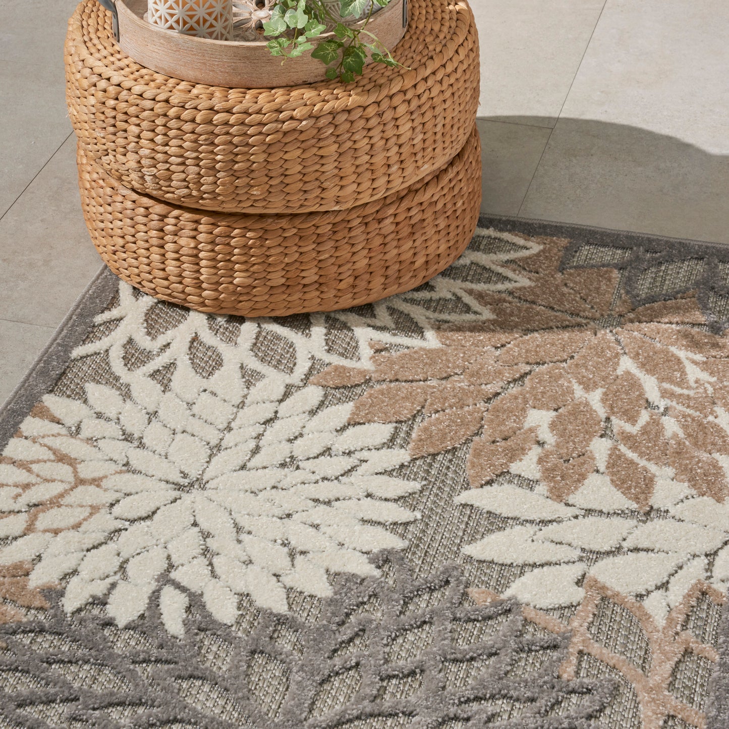 Nourison Aloha 2'8" x 4' Natural Tropical Rug