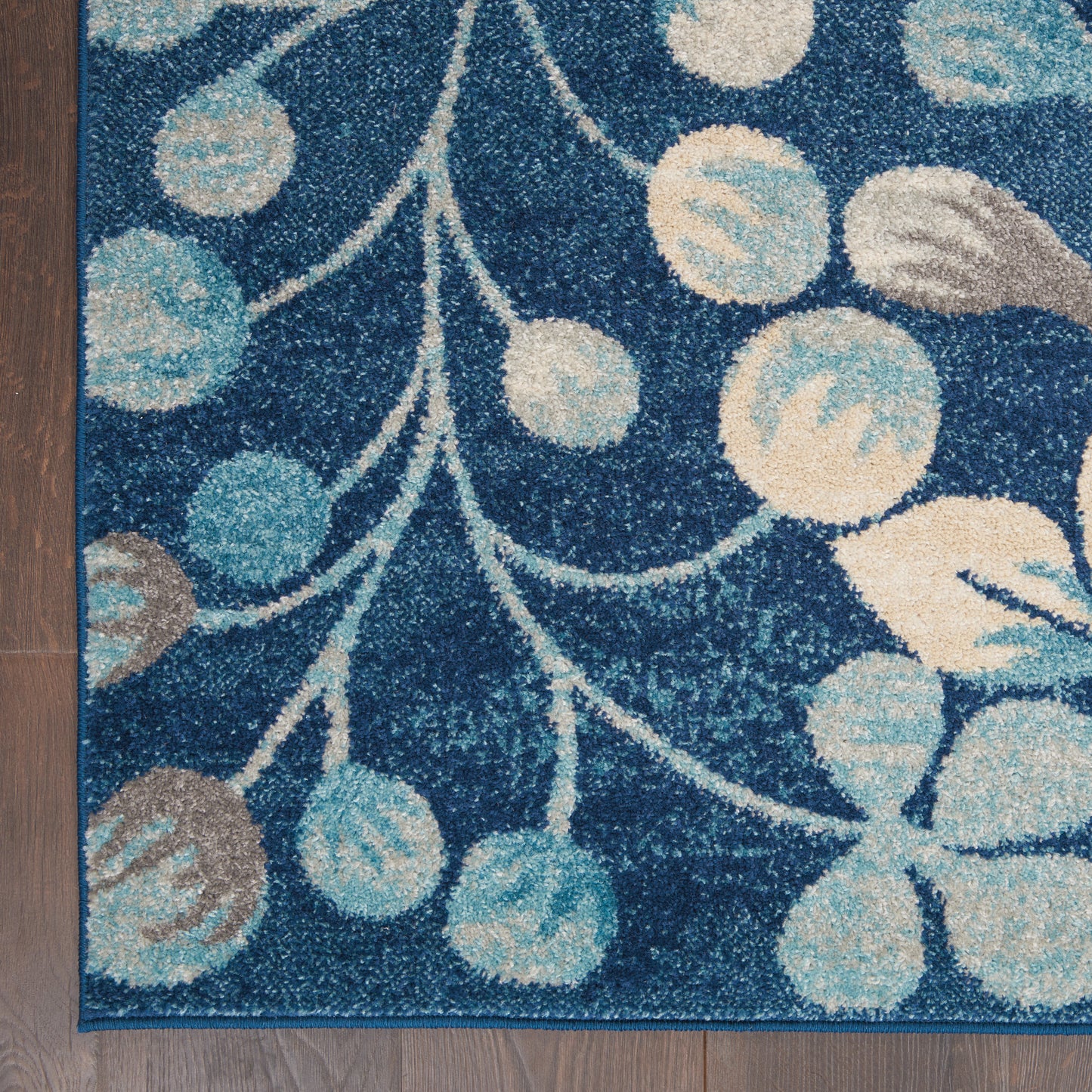 Nourison Tranquil 5'3" x 7'3" Navy Farmhouse Indoor Rug